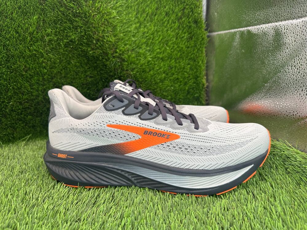 Brooks Ghost 17 1104422E048 Athletic Sneaker Men's 11 Gray Mesh Jogging Running